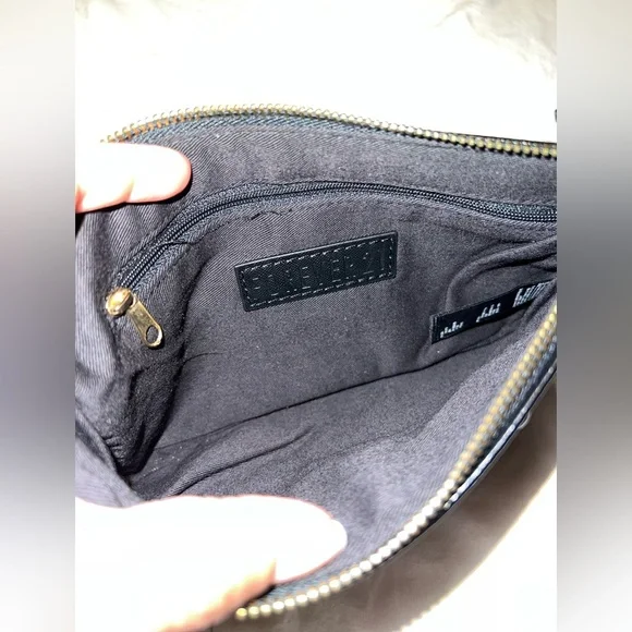 *LIKE NEW* Forever 21 Black Studded Wristlet Clutch - Picture 5 of 7